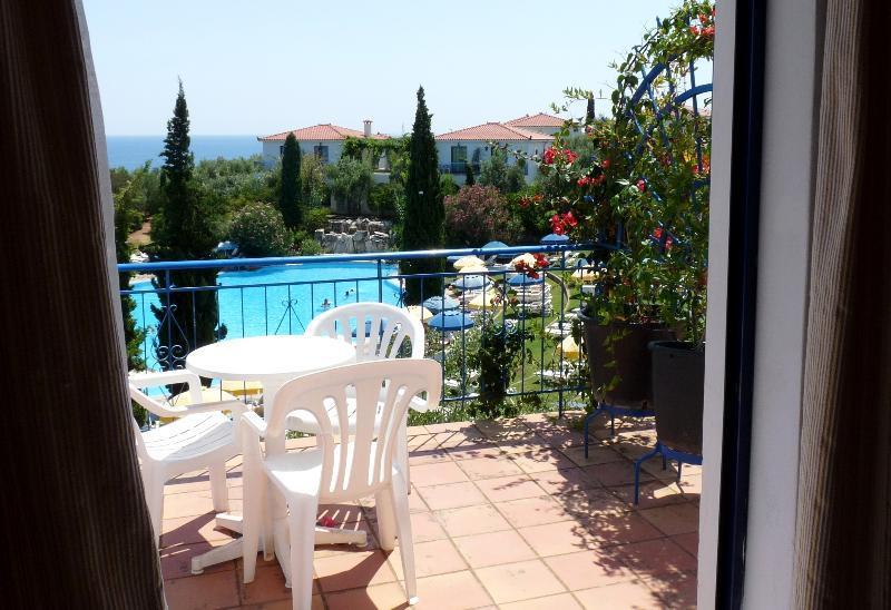 Sunrise Village Beach Hotel Kalamaki  Екстериор снимка